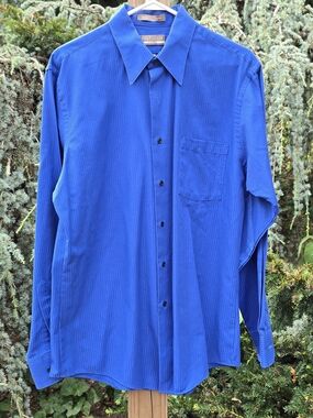 Van Heusen Men’s Royal Blue Long-Sleeve Dress Shirt